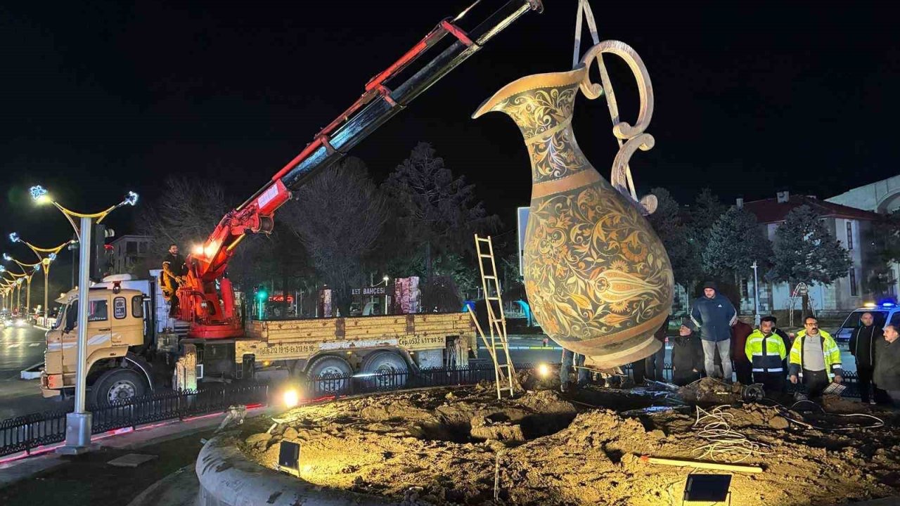 Bakır sürahi geçici olarak yerinden kaldırıldı