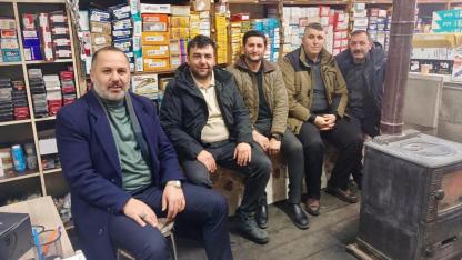 Başkan Aydın'dan esnafa sabah ziyareti