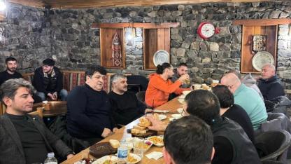 Başkan Çekim’den takıma moral yemeği