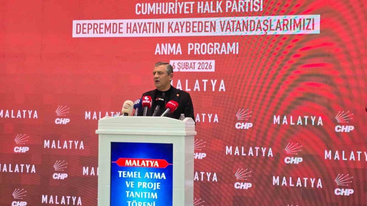 CHP Genel Başkanı Özel: "Muhalefet çivi çakma makamı değildir, çiviyi kimin çakacağına millet karar verir"