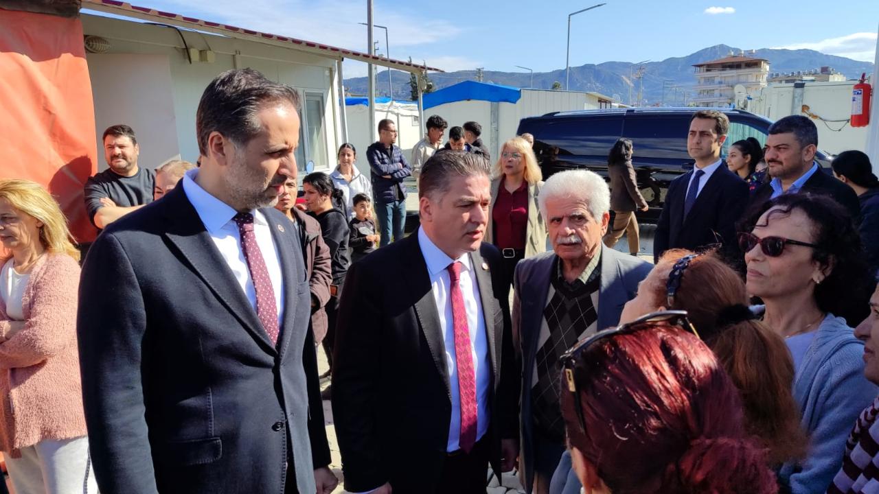 CHP’den Hatay Defne’de dayanışma ziyareti