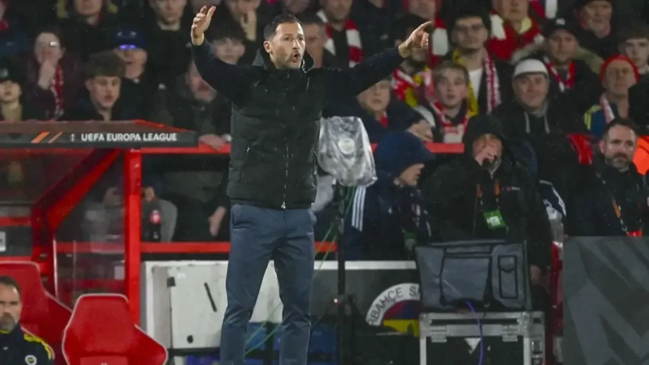 Domenico Tedesco'dan maç sonu bomba itiraf: Turu bu yüzden kaybettik