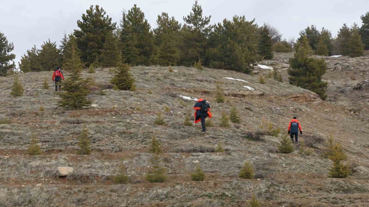 Elazığ’da kaybolan yaşlı adam, 3 gündür aranıyor