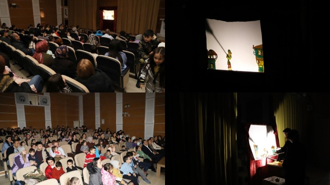 Geleneksel gölge oyunu Ardahan’da sahnelendi