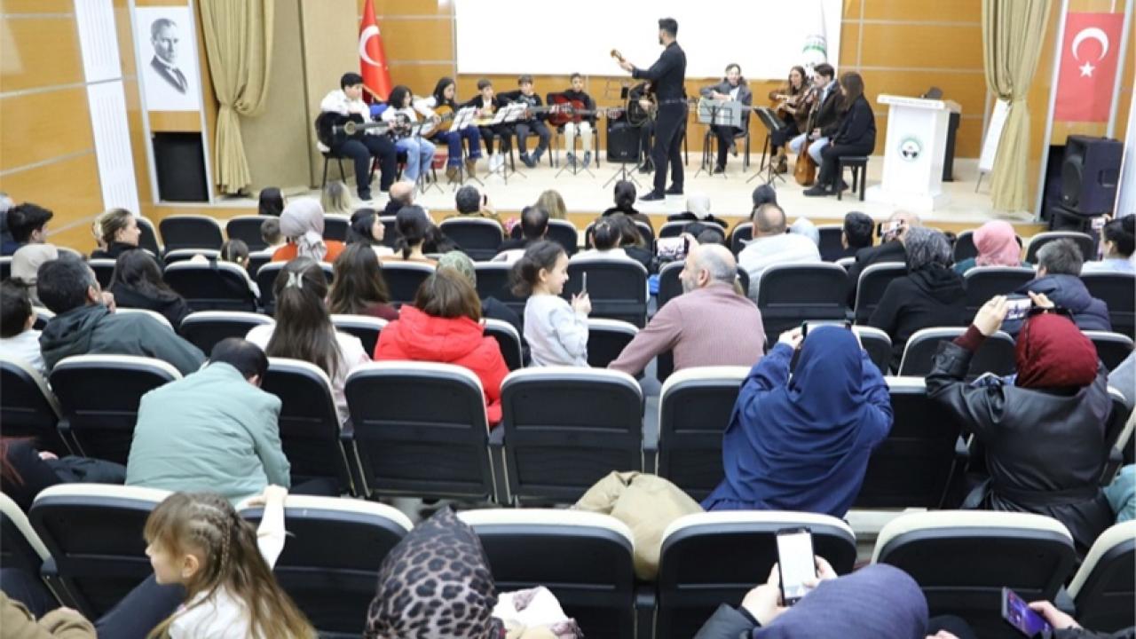 Genç Yeteneklerden Muhteşem Müzik Ziyafeti
