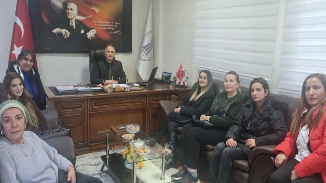 Kadın kuaförler sektördeki sorunları Esnaf Odası Başkanı Candar Yılmaz’la görüştü