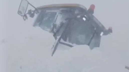 Sahara Geçidi’nde çığ: Kurtarma ekipleri de mahsur kaldı