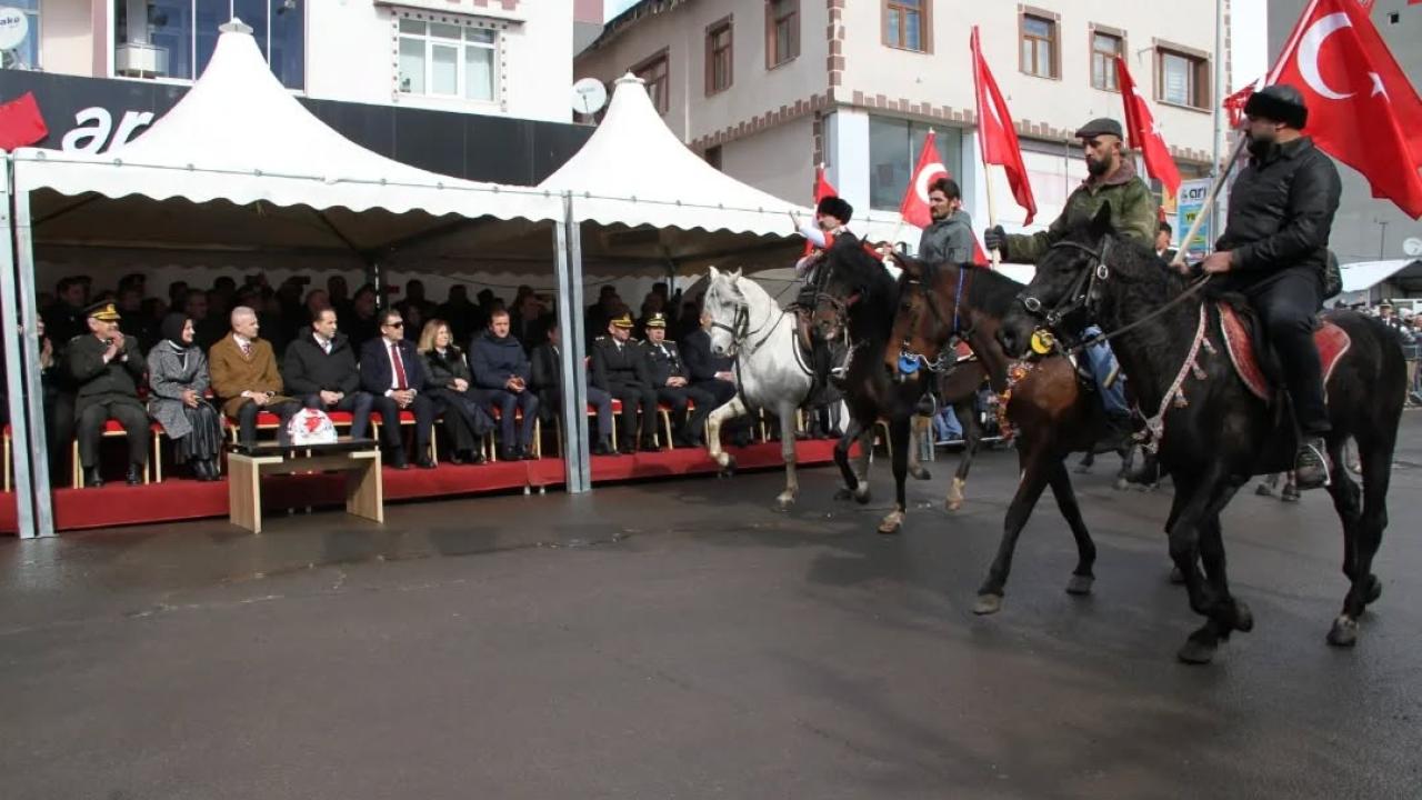 Serhat Şehri Ardahan’da 105. Yıl gururu