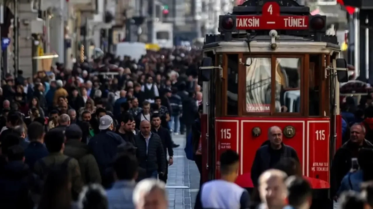 Türkiye'nin nüfusu 2025'te 86 milyon 92 bin 168 oldu