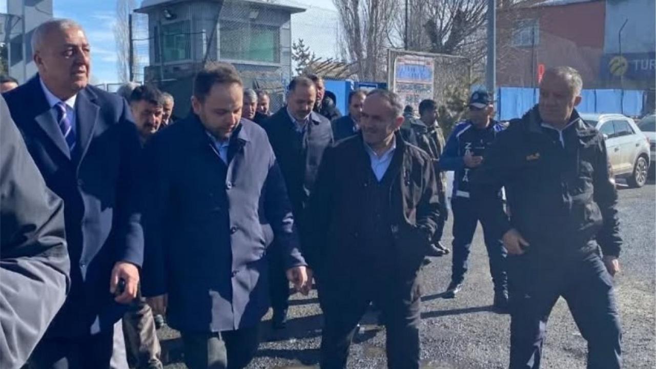 Vekil Koç, Göle’de sahaya indi sorunları dinledi