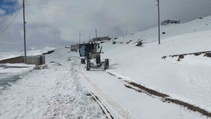 İl Özel İdaresi’nden yoğun kar mesaisi: Kapalı köy yolu kalmadı