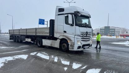 Erzincan’da 335 köy yolu kar nedeniyle ulaşıma kapalı