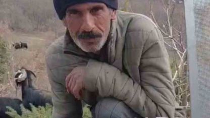Elazığ’da çobanın "Televizyonlu" hava durumu sunumu tebessüm ettirdi