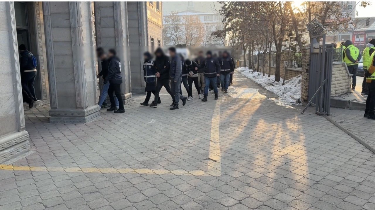 Ağrı merkezli yasa dışı bahis operasyonunda 65 tutuklama