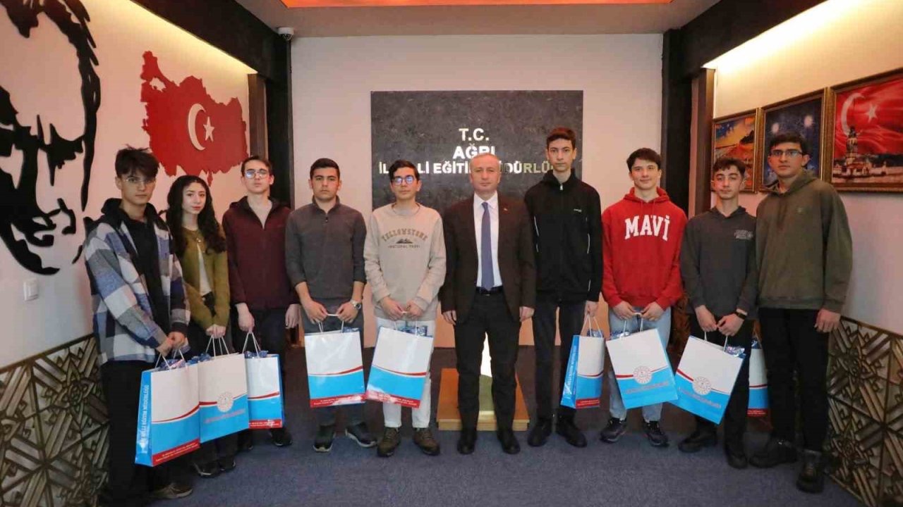 Ağrı, TÜBİTAK 2204-A Bölge Finali’nde 4 derece elde etti