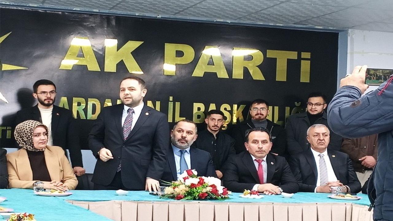 AK Parti’de Bayramlaşma Coşkusu: Koç; Güçlü Türkiye, Güçlü Ardahan!