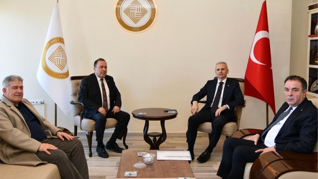 Ardahan Valisi Çiçekli’den ATSO’ya ziyaret