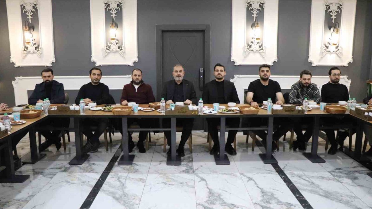 Başkan Alan, gençlerle bir araya geldi