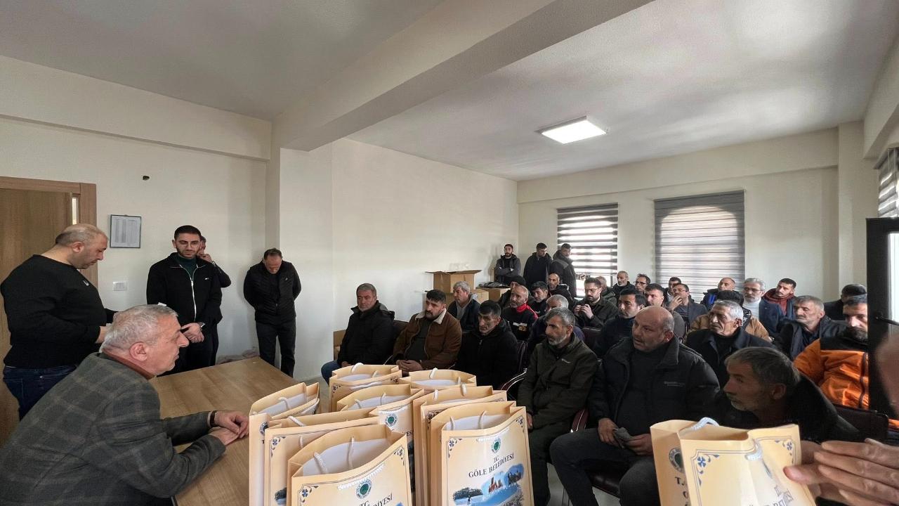 Başkan Budak Personelle Bayramlaştı