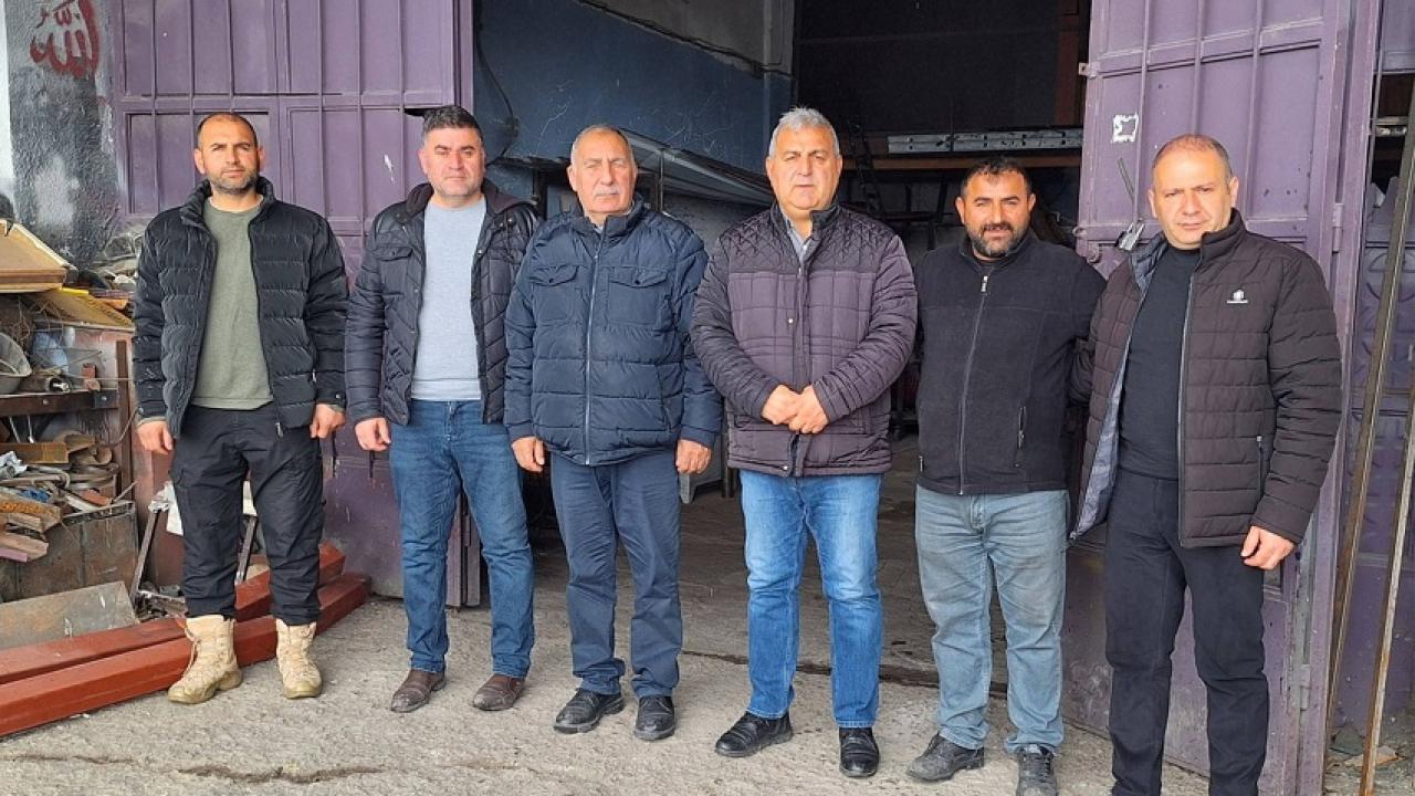 CHP heyetinden AK Partili iş insanına tebrik ziyareti