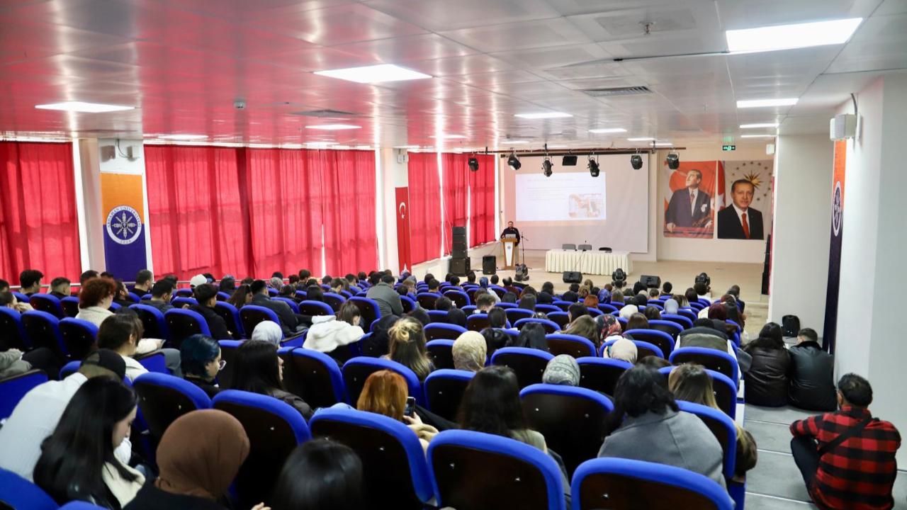 Gençlere etiket okuma bilinci aşılandı