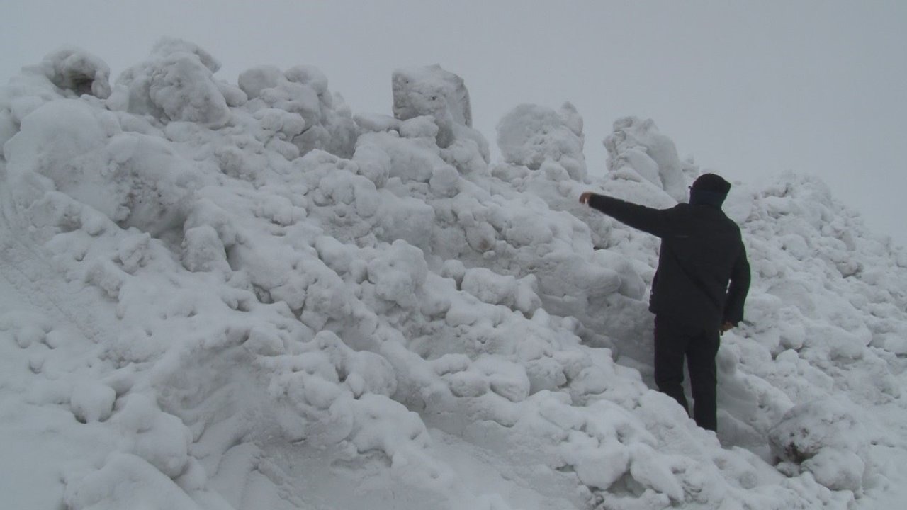 Kars’ta Mart sonunda kış geri döndü: Boğatepe Geçidi ve köyler kar altında