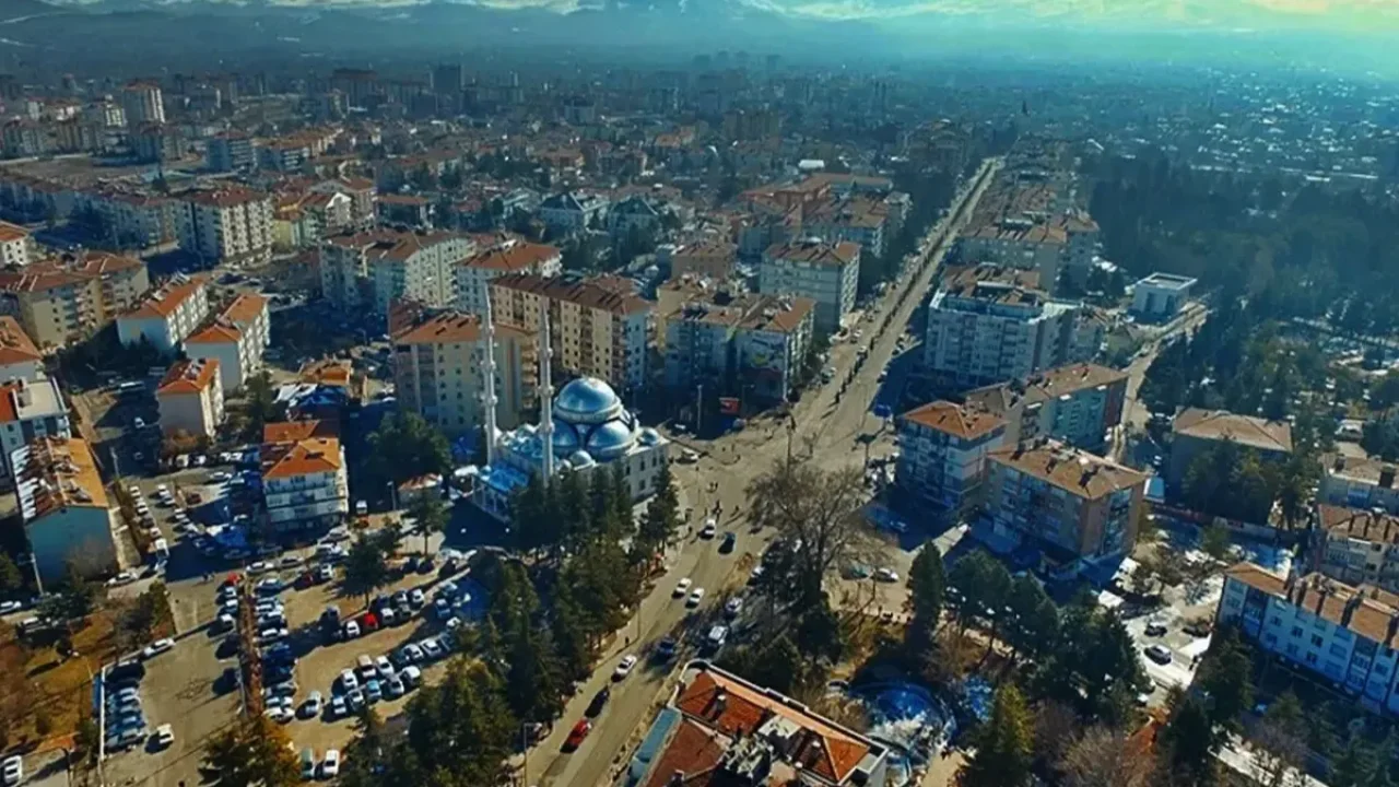 MHP'den Türkiye haritasını değiştirecek teklif: 3 ilçe birleşip il olsun