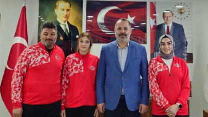 Milli Sporculardan Başkan Aydın'a ziyaret