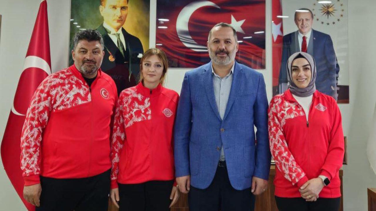 Milli Sporculardan Başkan Aydın'a ziyaret