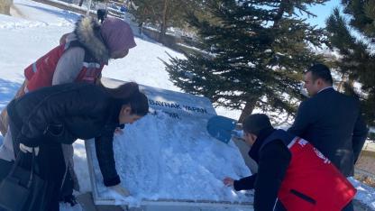 Ardahan’da şehit kabirleri için bakım seferberliği