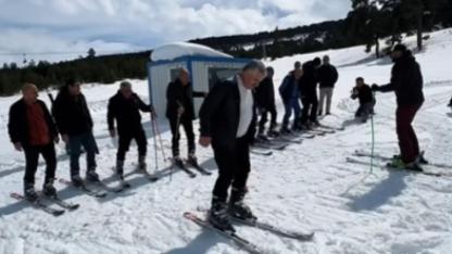 Yalnızçam’daki kayak görüntüleri renkli anlara sahne oldu
