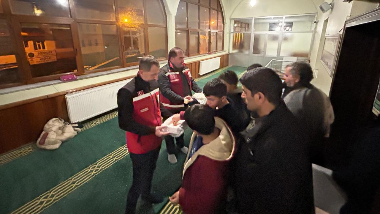 Ramazan’ın Bereketi Göle’de paylaşıldı