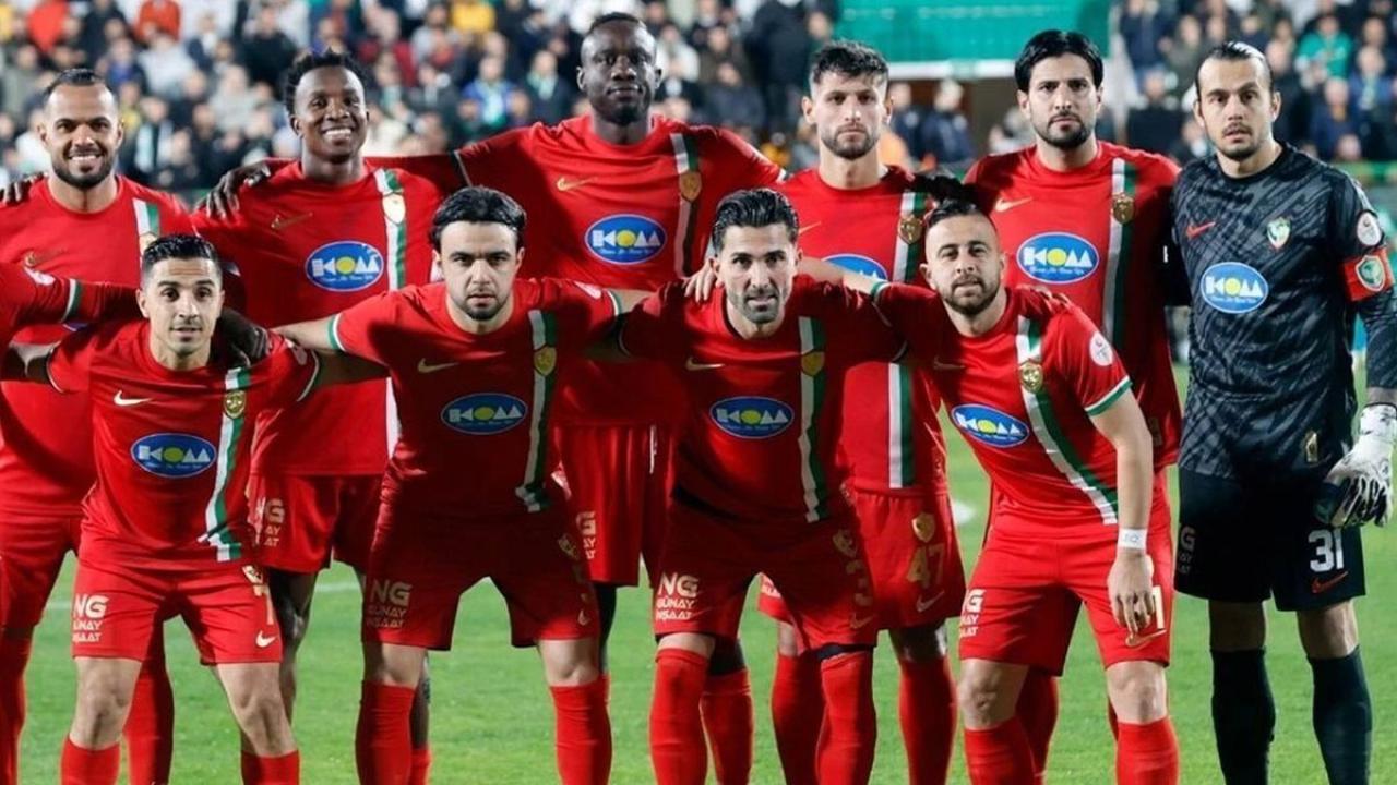 Süper Lig'e koşan Amedspor'a FIFA'dan şok ceza