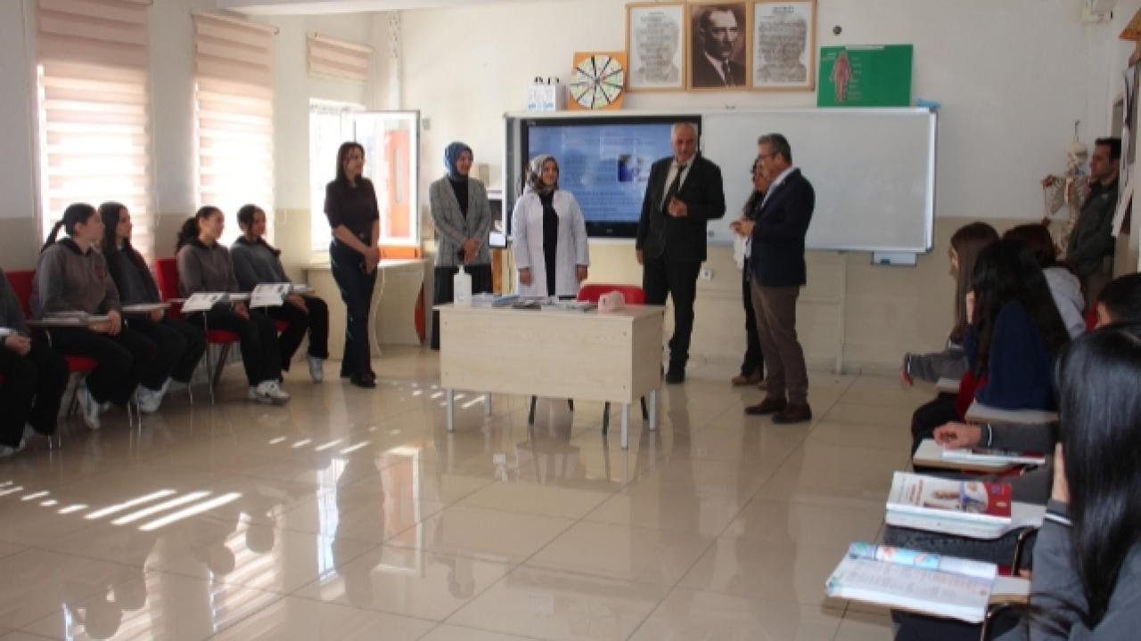 Vali Yardımcısı Çiçekli'den okul ziyareti