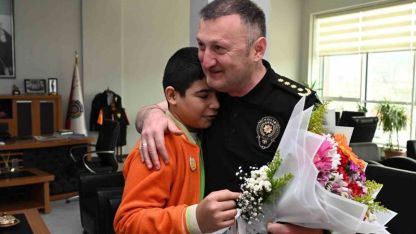 Özel öğrencilerden Erzincan Emniyetine anlamlı ziyaret