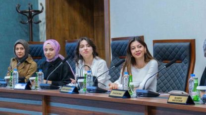 Üniversite yönetimi öğrenci temsilcileriyle bir araya geldi