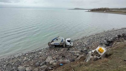 VASKİ’ye ait vinç kaza yaptı: 1 yaralı