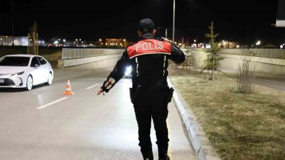 Erzurum Emniyeti suça ve suçluya göz açtırmıyor: 284 şahıs adalete teslim edildi