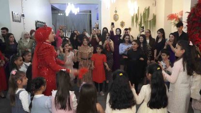 Öğretmen kına gecesinde öğrencileriyle son kez oyun oynadı