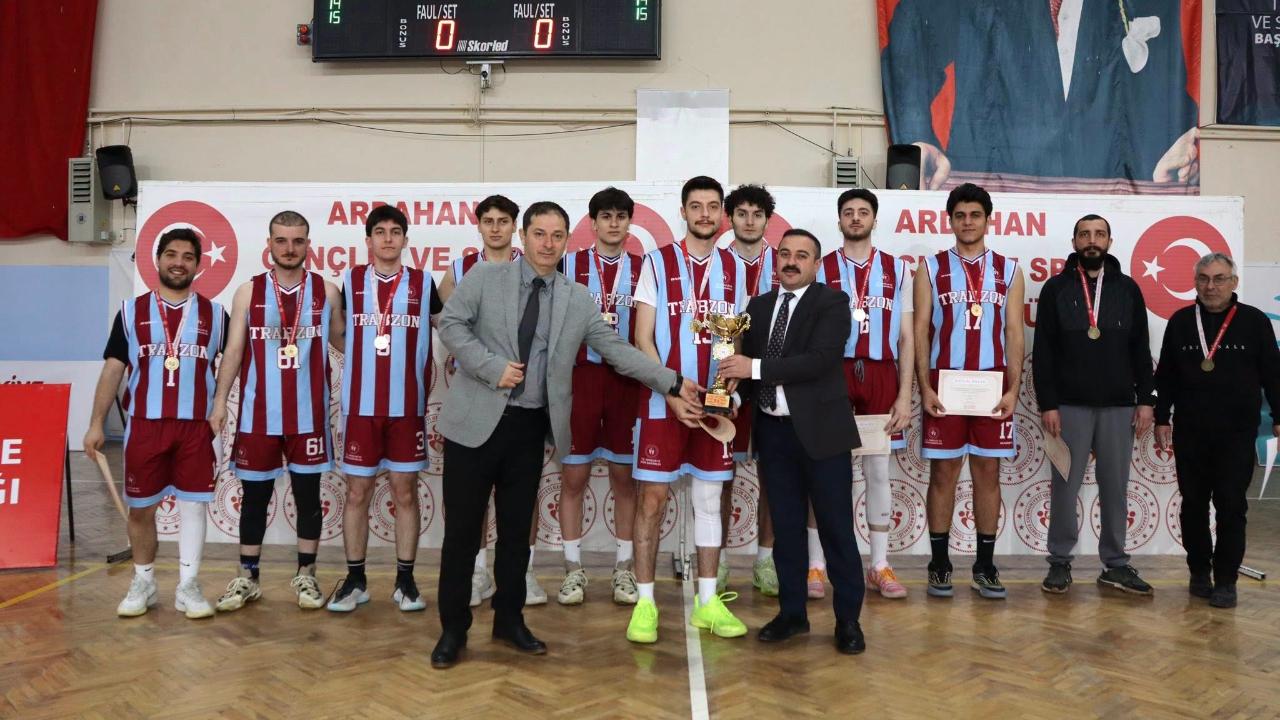 Ardahan’da basketbol heyecanı sona erdi