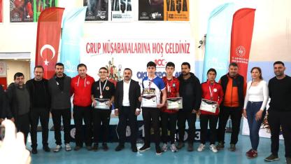 Ardahan’da bilek güreşi nefes kesti