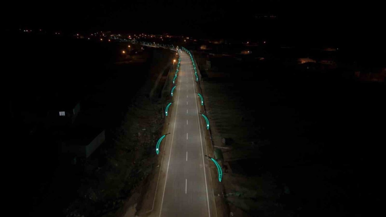 Aydınlatma çalışmasıyla Aydınlar beldesinin çehresi değişti