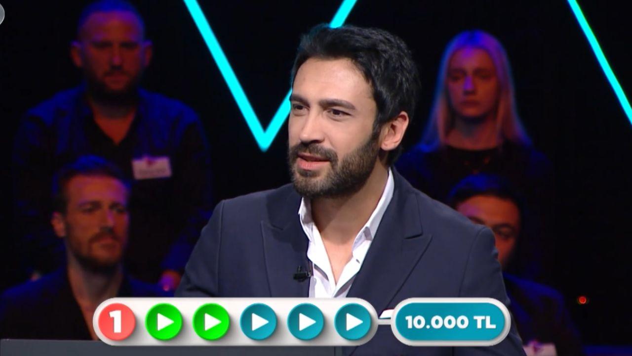 Emre Özmen kimdir nerelidir? 30 Saniye sunucusunun hayatı, yaşı, ailesi ve özel hayatı