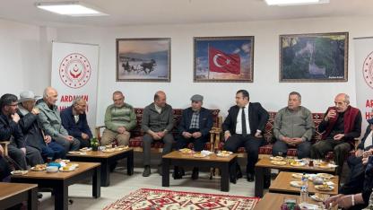 Huzurevinde anlamlı ziyaret