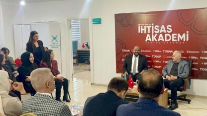 Son Başbakan TÜGVA’lı Gençlerle Buluştu