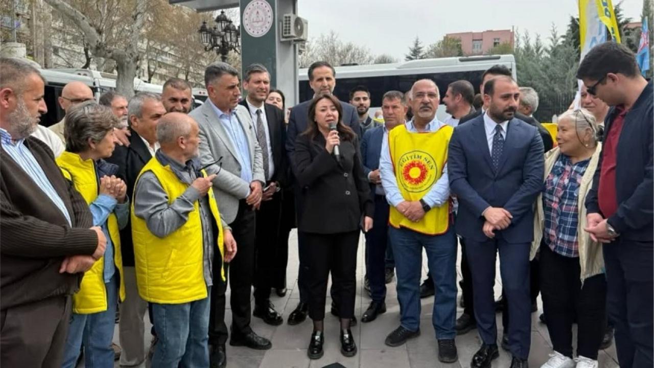 Vekil İncesu, Ankara’da sokağa indi: Öğretmenlerin eylemine destek verdi!