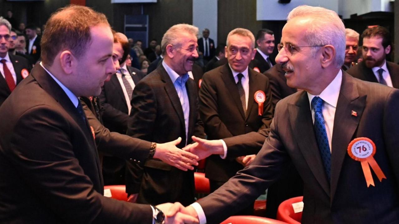 Vekil Koç, Karayolları Zirvesine Katıldı!