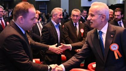 Vekil Koç, Karayolları Zirvesine Katıldı!