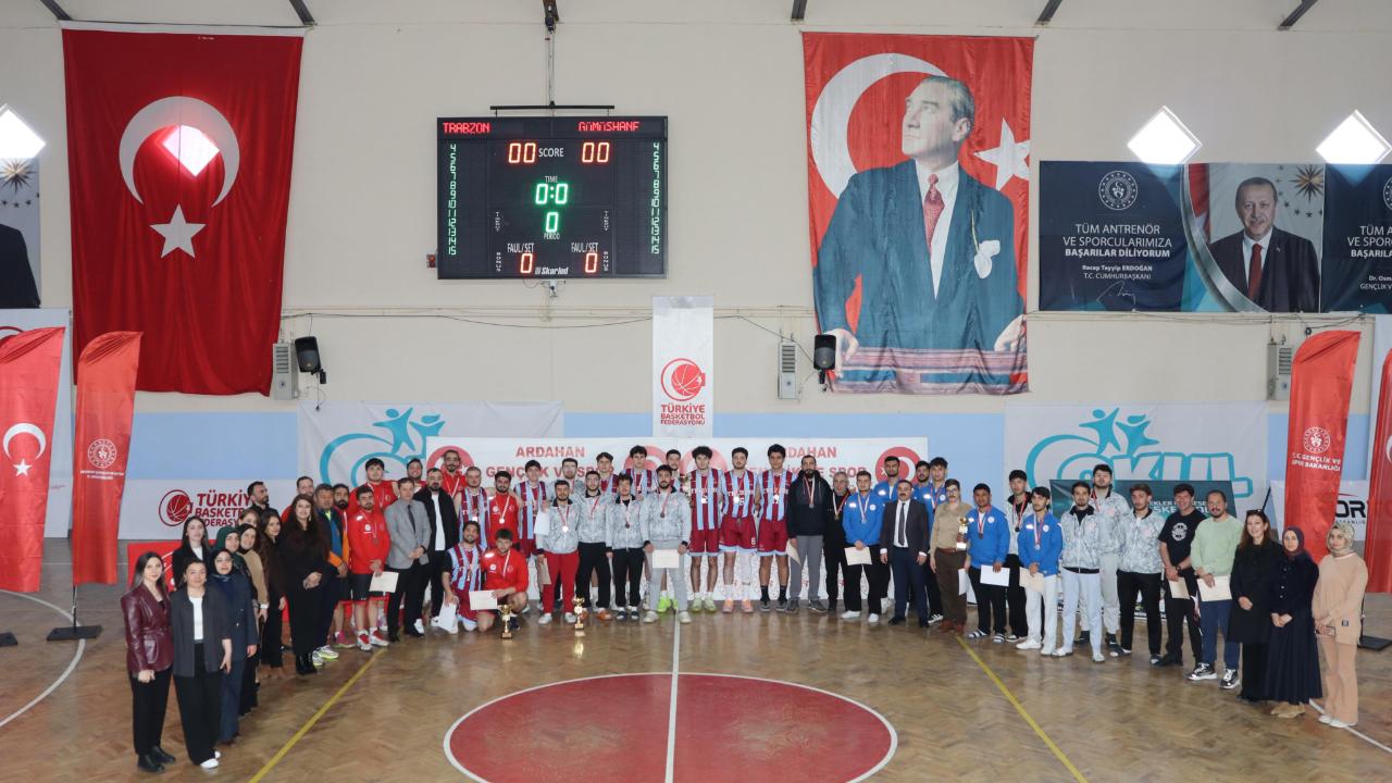 Yurtlig Basketbol Bölge Şampiyonası Ardahan’da Nefes Kesti