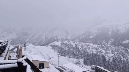 Tunceli’ye bahar ortasında kar sürprizi